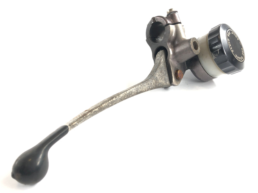 Honda CJ 360 T [1980] - Se debe revisar la bomba de freno en la bomba de freno delantera