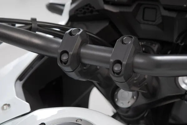 KTM 990 Adventure S [2006] - soporte para manillares de Ø 28 mm, aumento de 30 mm, versión LEH.00.039.24100.20/B - imagen 3