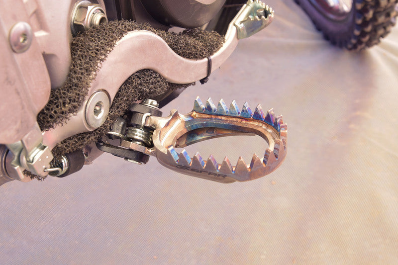 Honda Crf 1000 L At Adv Sp [SCAR] - Estriberas de titanio autolimpiables