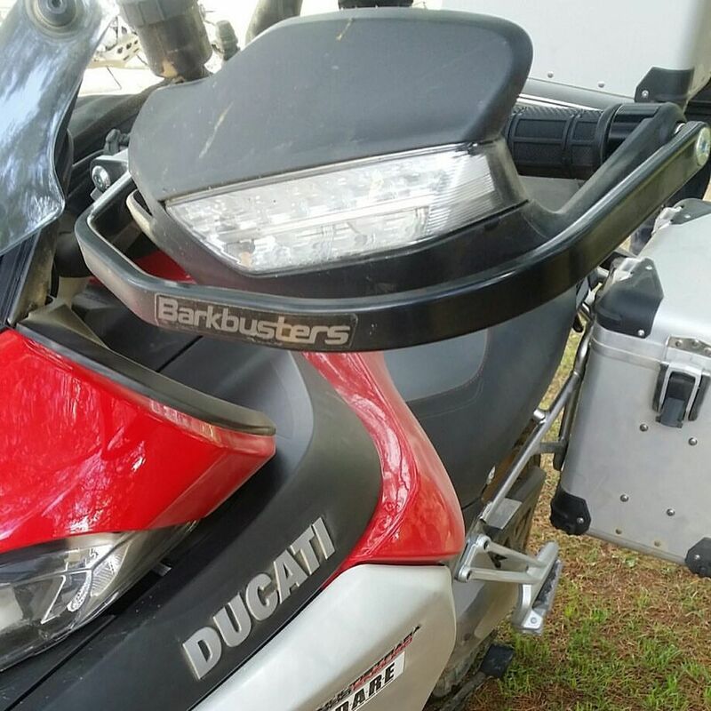Ducati Multistrada 1260 [BARKBUSTERS] - Kit de tornillería de fijación de dos puntos Negro Ducati