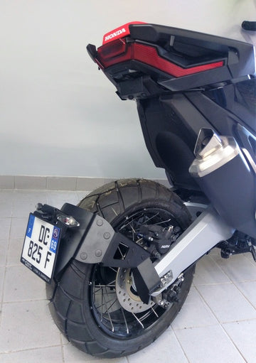 Honda X-Adv [DISEÑO DE ACCESO] - soporte de matrícula a la altura de la rueda Honda X-ADV negro