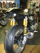 Triumph Thruxton 1200 [DISEÑO DE ACCESO] - soporte de matrícula paso de rueda negro Triumph Thruxton 1200