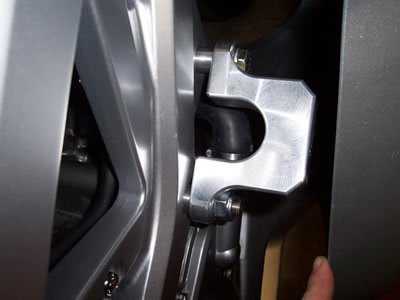 Suzuki SV 650 S ABS [2007-2012] - Aero Crash Protectors (cojinete de basculante) Negro Suzuki SV650 Full Faired