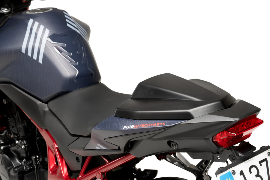 HONDA CB 750 HORNET [2025] – carenado trasero – aspecto carbono