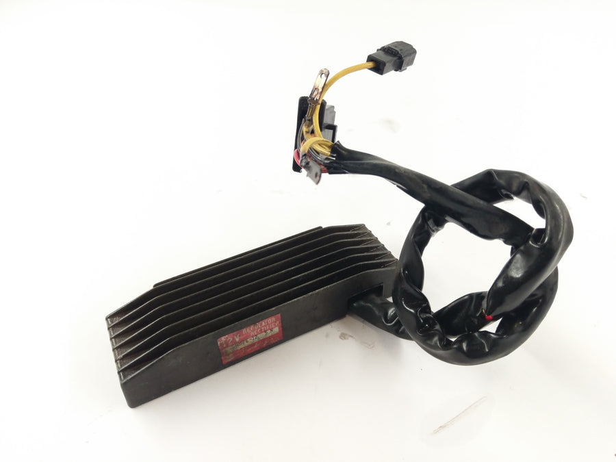 Suzuki Intruder vs 700 VP51A [1986] - Controlador