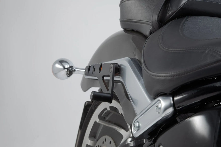 harley davidson flfb [SW-MOTECH] – Soporte lateral SLH