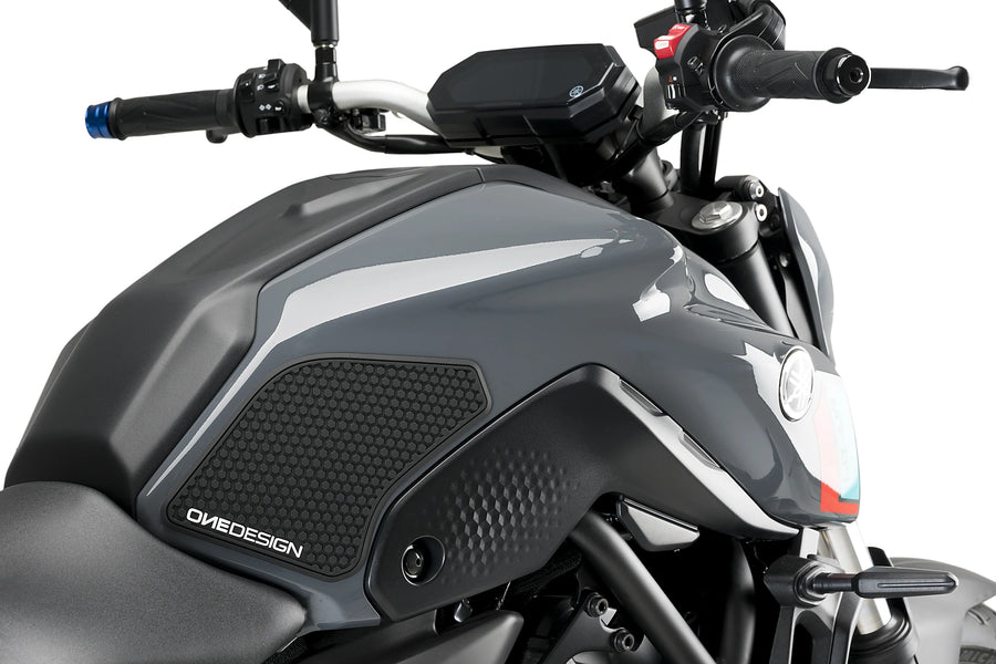 YAMAHA MT-07 [2023] - Protectores laterales de depósito | Negro | PUIG 20739N