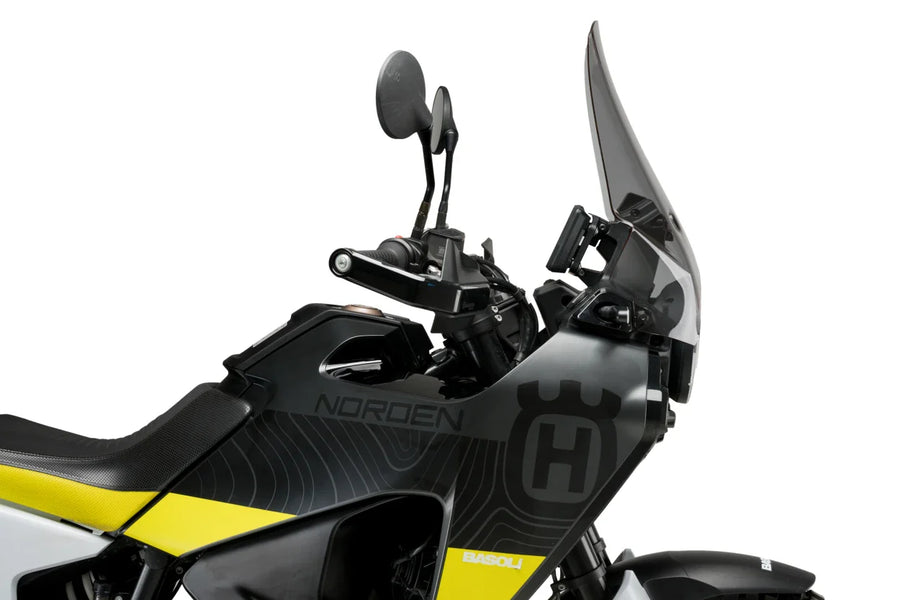 HUSQVARNA NORDEN 901 EXPEDITION [2025] - pantalla de gira - muy tintada