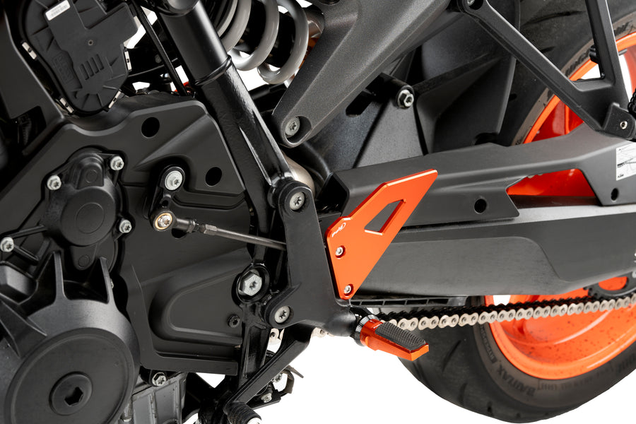 KTM 990 DUKE R [2025] – Taloneras – Negro
