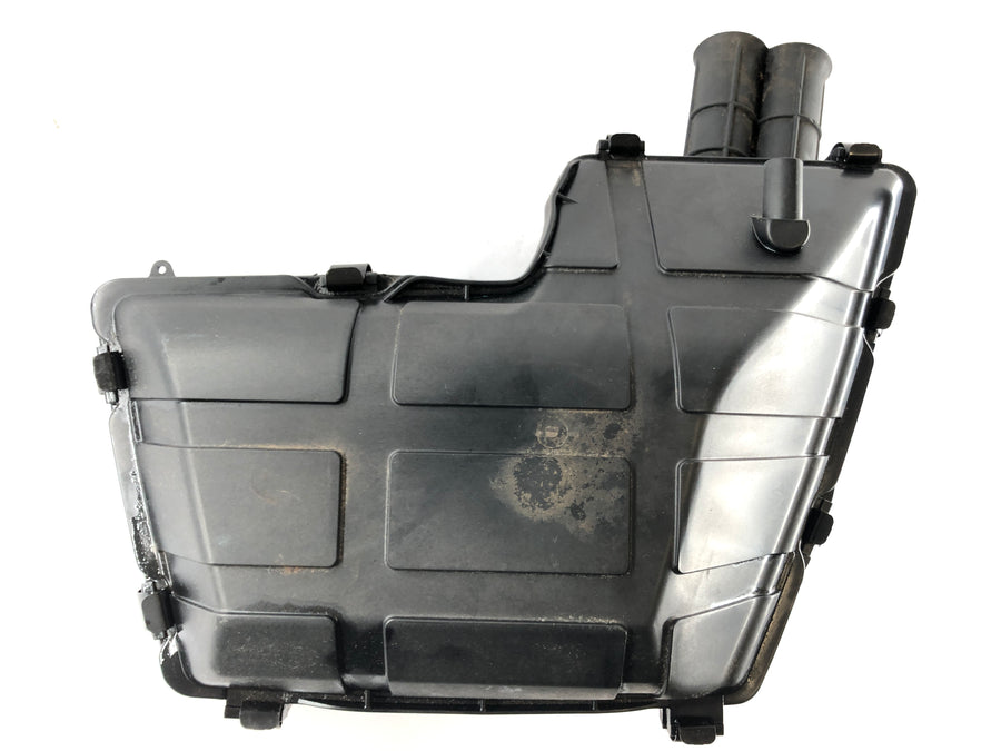 Can en el Spyder SM5 [2009] - Caja de filtro de aire Airbox