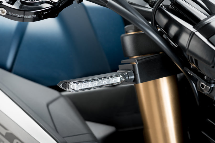 HONDA CB 650 R NEO SPORTS CAFE [2025] - Soporte de montaje para el intermitente en el