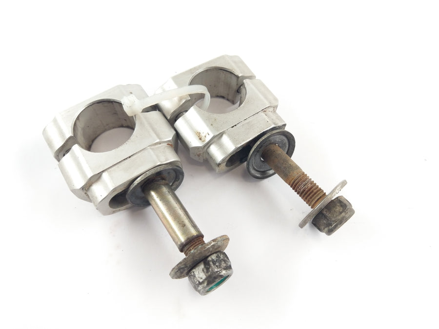 Husquvarna TE 250 H8 [2004] - Handlebar Holder Riser