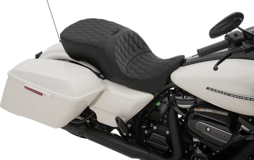 harley davidson touring [ESPECIALIDADES DE ARRASTRE] - Asiento touring ancho - 0