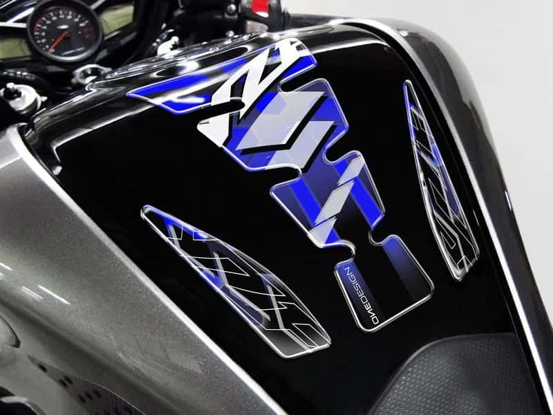 YAMAHA YZF 1000 R THUNDERACE [2002] – Protector de depósito tipo ala – plateado