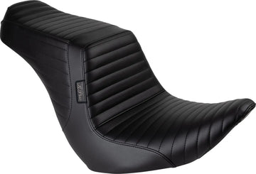 Harley Davidson FXLRST [LE PERA] – Asiento delantero con cola levantada