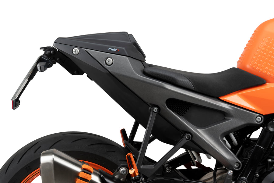 KTM 990 DUKE R [2025] – Carenado trasero – Aspecto carbono