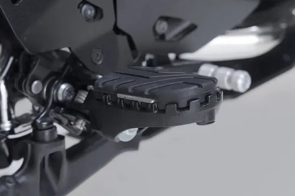 CFMOTO 800 MT-X [2025-2026] - Kit de reposapiés ION, versión FRS.10.011.10000/B – imagen 6