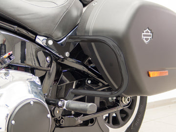 Harley Davidson Softail Sport Glide (Milwaukee -Eight 107/114) [2018] - Barras de protección traseras para maletas, negro