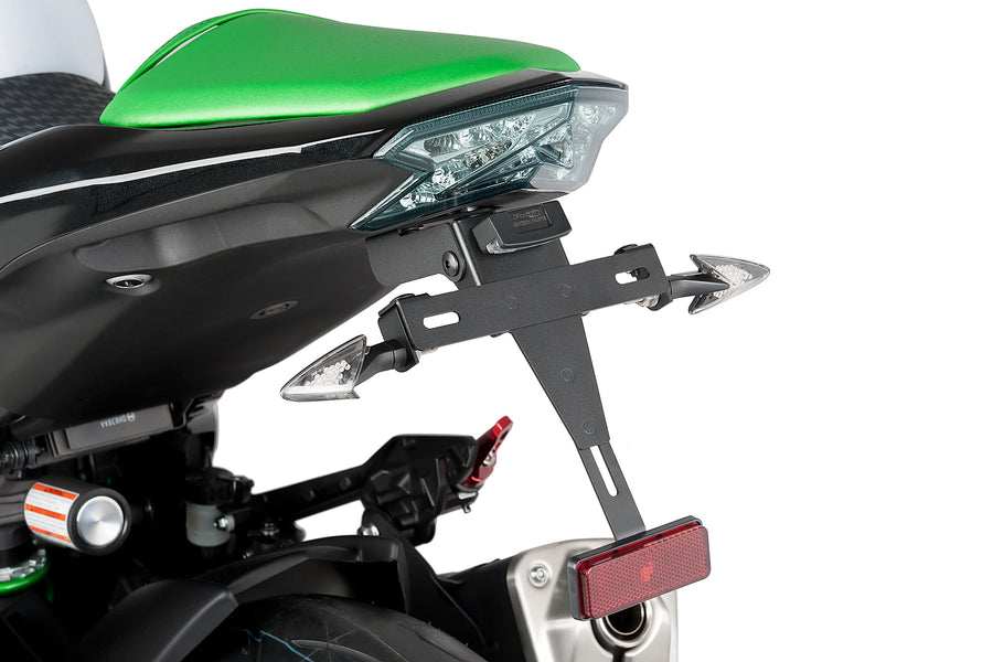 KAWASAKI Z800 2013–2017 - Kennzeichenhalter | Schwarz | PUIG 6548N