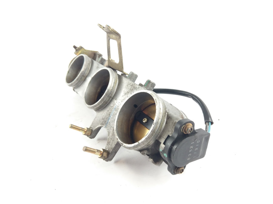 Triumph Speed ​​Triple 955i T595N [2002] - Válvulas de acelerador Válvula de aceleración