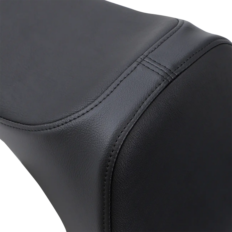 Harley-Davidson Street Bob [ESPECIALIDADES DE ARRASTRE] – Asiento Predator III