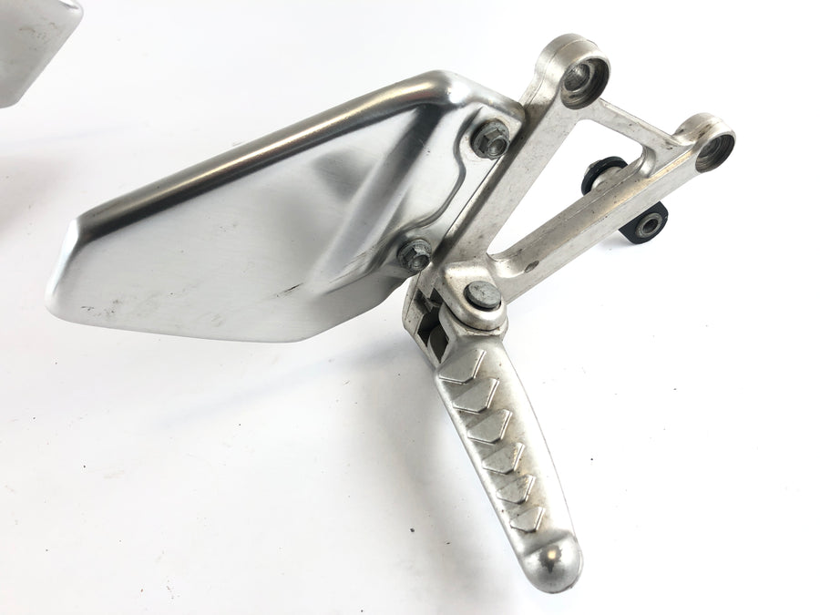 Aprilia Mille RSV 1000 ME [1999] - Footrest Set Footrests del conductor