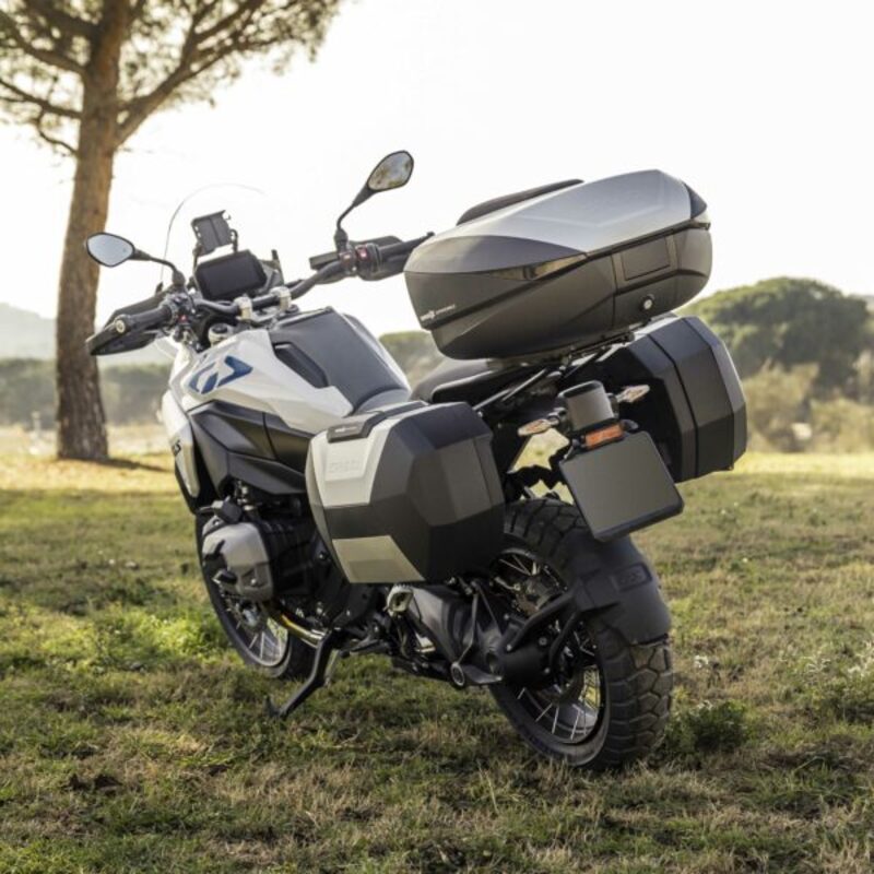 Kymco Ak 550 [SHAD] - SH38X Juego de maletas laterales extensibles de aluminio