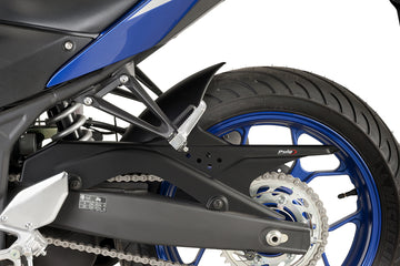 YAMAHA YZF-R3 [2025] - Tapa rueda trasera | Aspecto carbono | PUIG 8558C