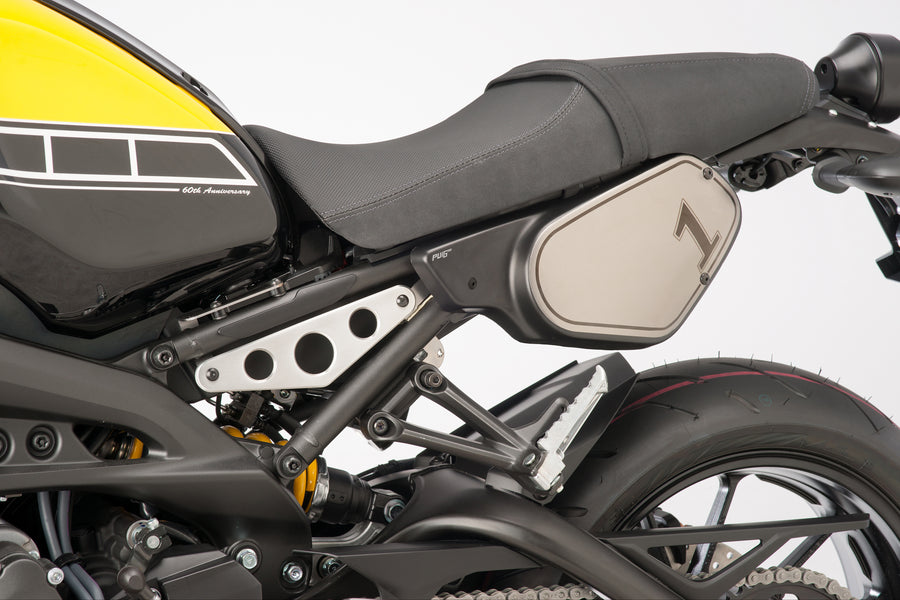 YAMAHA XSR 900 [2019] – Tapas laterales retro – aspecto carbono