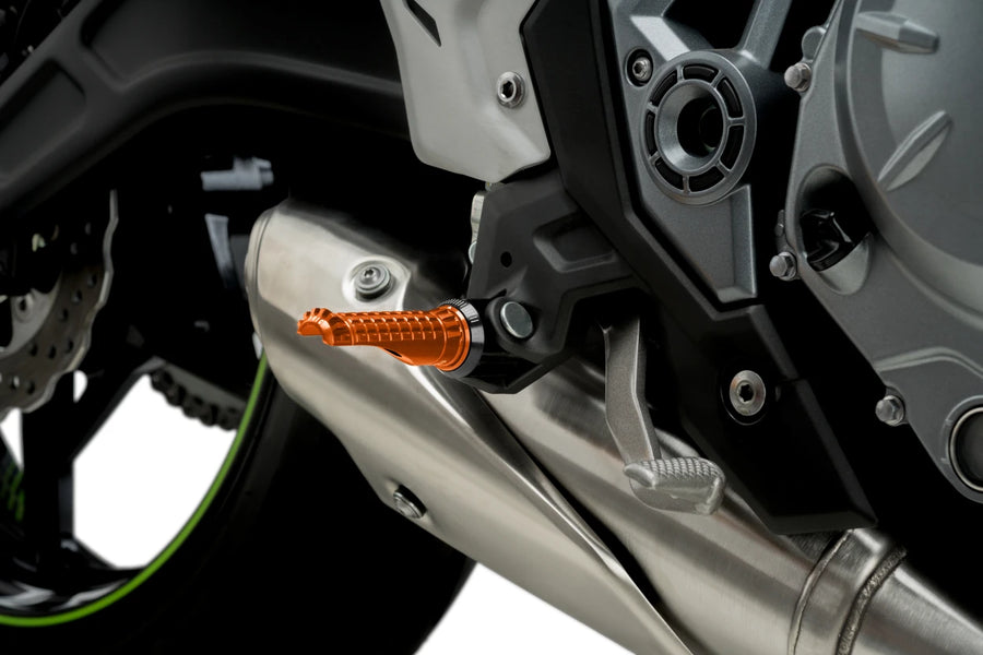 KTM RC 390 [2025] – Reposapiés R-Fighter – plateado