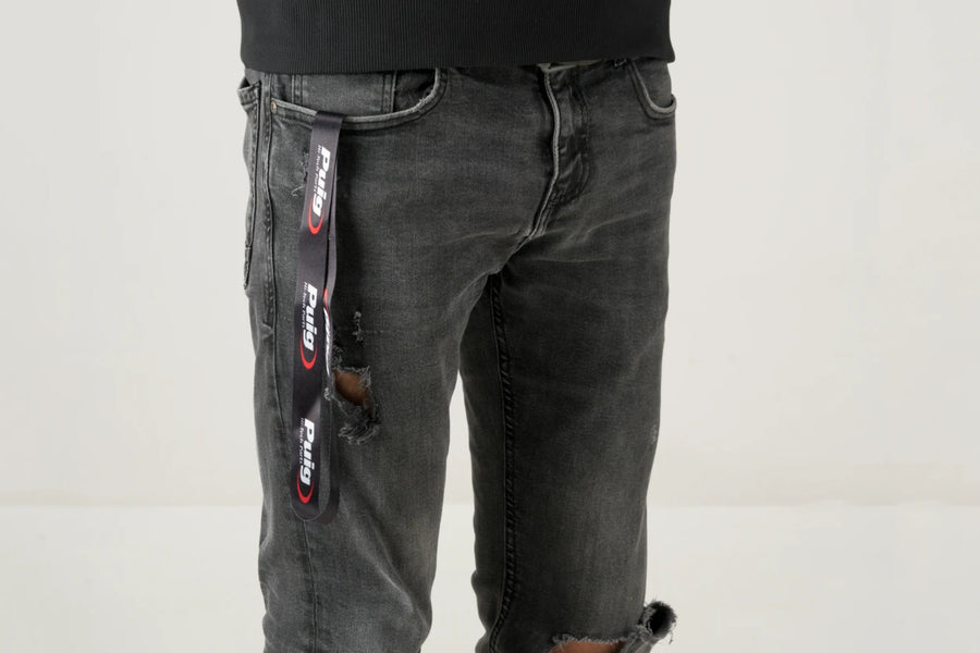 UNIVERSAL UNIVERSAL UNIVERSAL – Llaveros – Negro