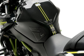 KAWASAKI Z 650 [2025] – Protección específica del depósito – Aspecto carbono