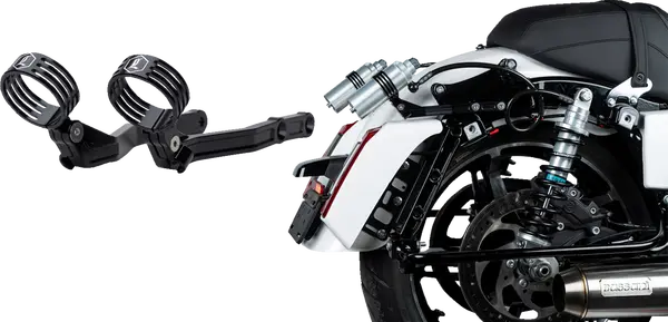 Harley-Davidson FLTRXSE 1977 Road Glide CVO 121 [2025] - REVO ARC Billet Remote Reservoir Außenhalterungen – Bild 6