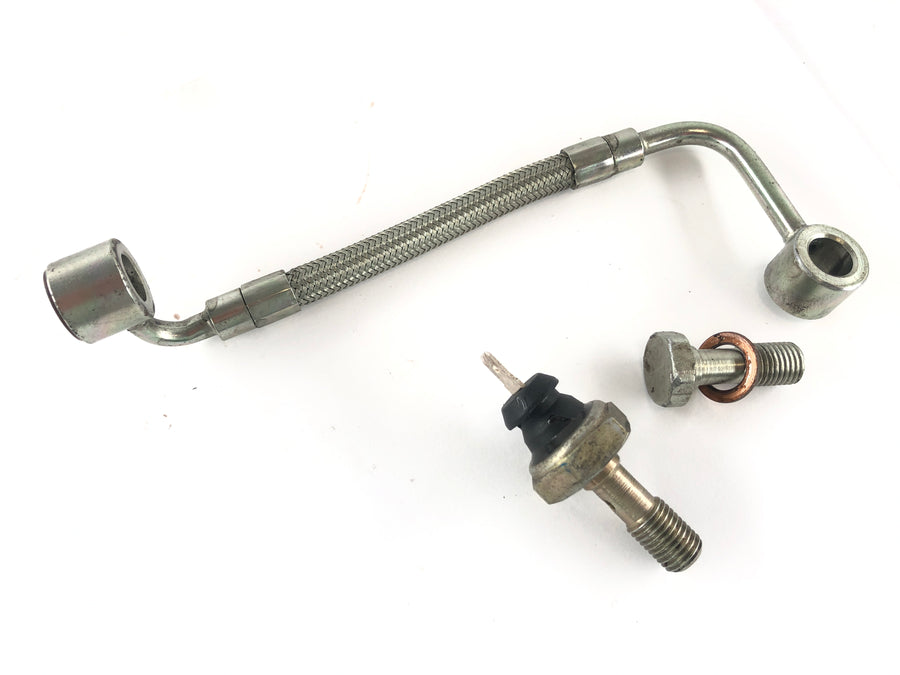 Triumph Sprint 955i RS T695 [2001] - Línea de aceite con sensor