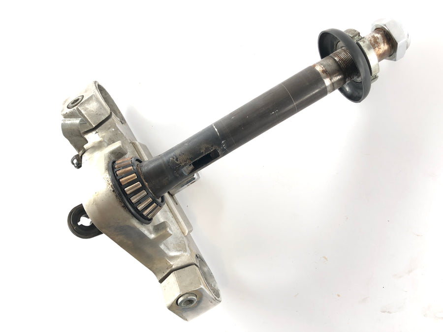 Suzuki LS 650 NP41B [1990] - Puente de la bifurcación debajo