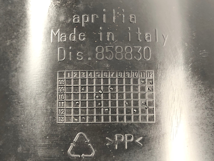 Aprilia RS4 125 TW [2014] - revestimiento de faros en el frente