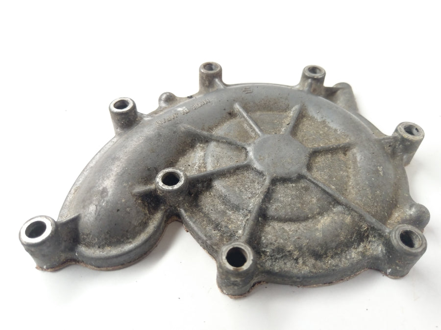 Suzuki GT 750 [1973] - Tapa del motor de la cubierta de la bomba de agua