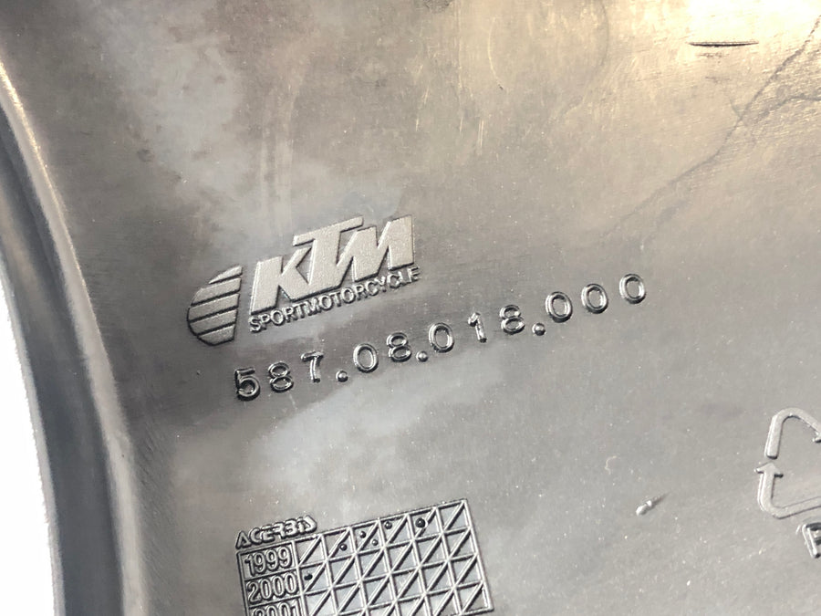 KTM LC4 640 Duke 2 [2001] - revestimiento de revestimiento trasero