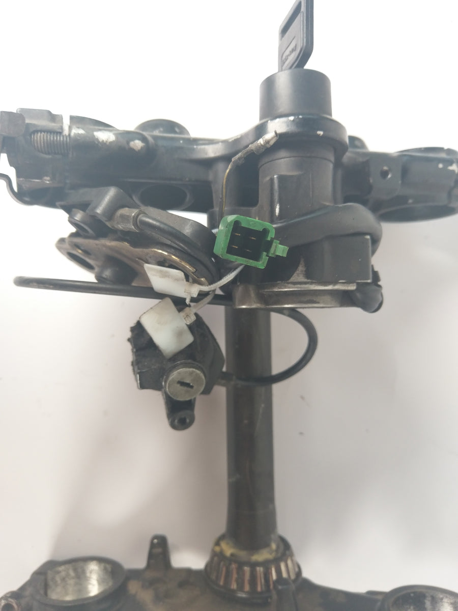 Suzuki DR 650 SP42B - Puente de la bifurcación con encendido y bloqueo del asiento 1 llave