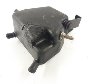 Moto Guzzi Stelvio 1200 4V [2008] - Ventilación del cárter de contenedores de expansión - 0