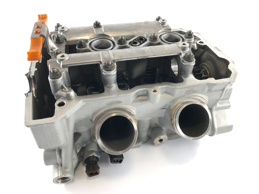 BMW F 800 S [2007] - Cilindro Head para revisar la válvula defectuosa