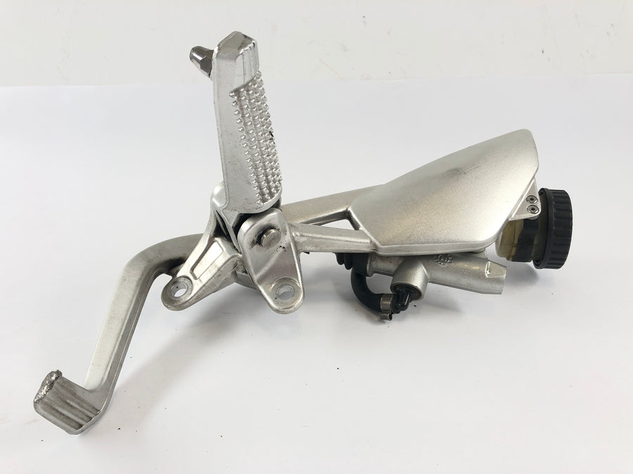 BMW K 1300 R [2010] - Refutero del conductor del pie derecha con bomba de freno y pedal de freno