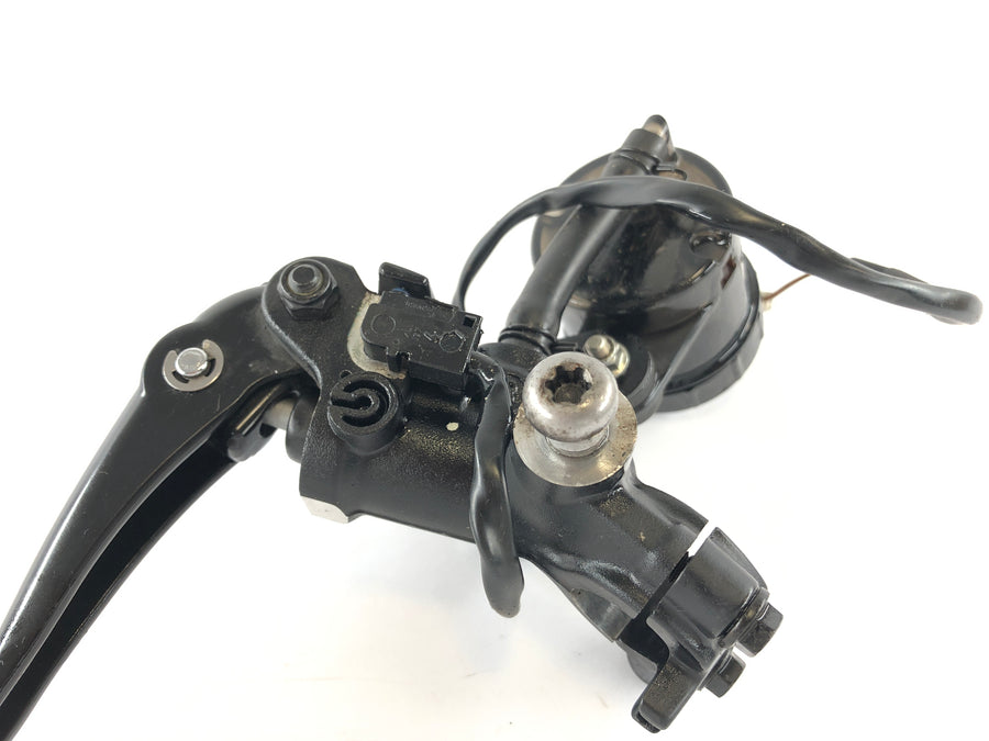 Husqvarna 701 Vitpilen [2018] - bomba de handbrake