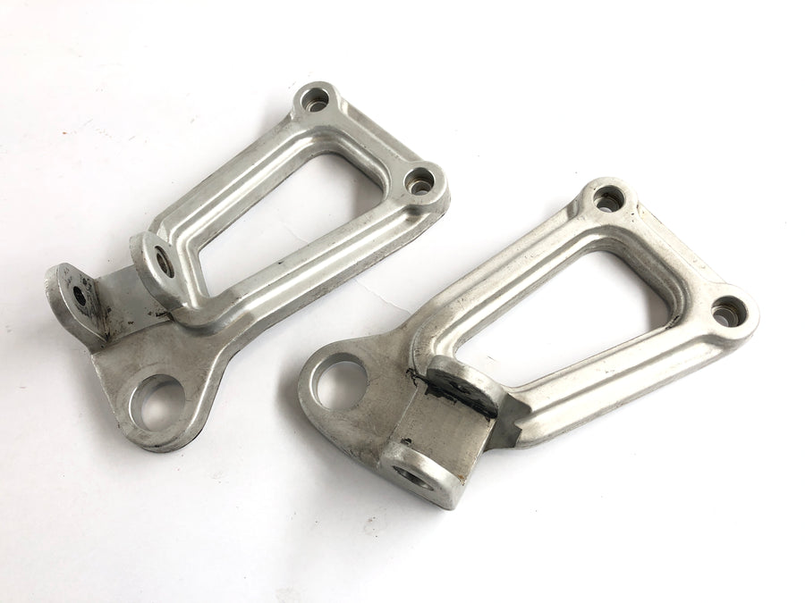 Ducati 888 Strada [1993] - Footrest Holder Socius Izquierda y Derecha