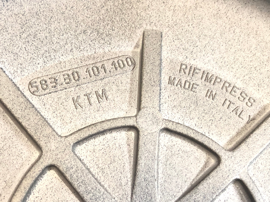 KTM 640 LC4 Prestige [2003] - Tapa de acoplamiento de tapa del motor