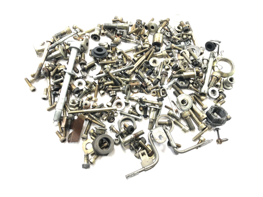 Ducati Monster S4 M4 [2002] - Restteile und Schrauben Konvolut Kleinteile