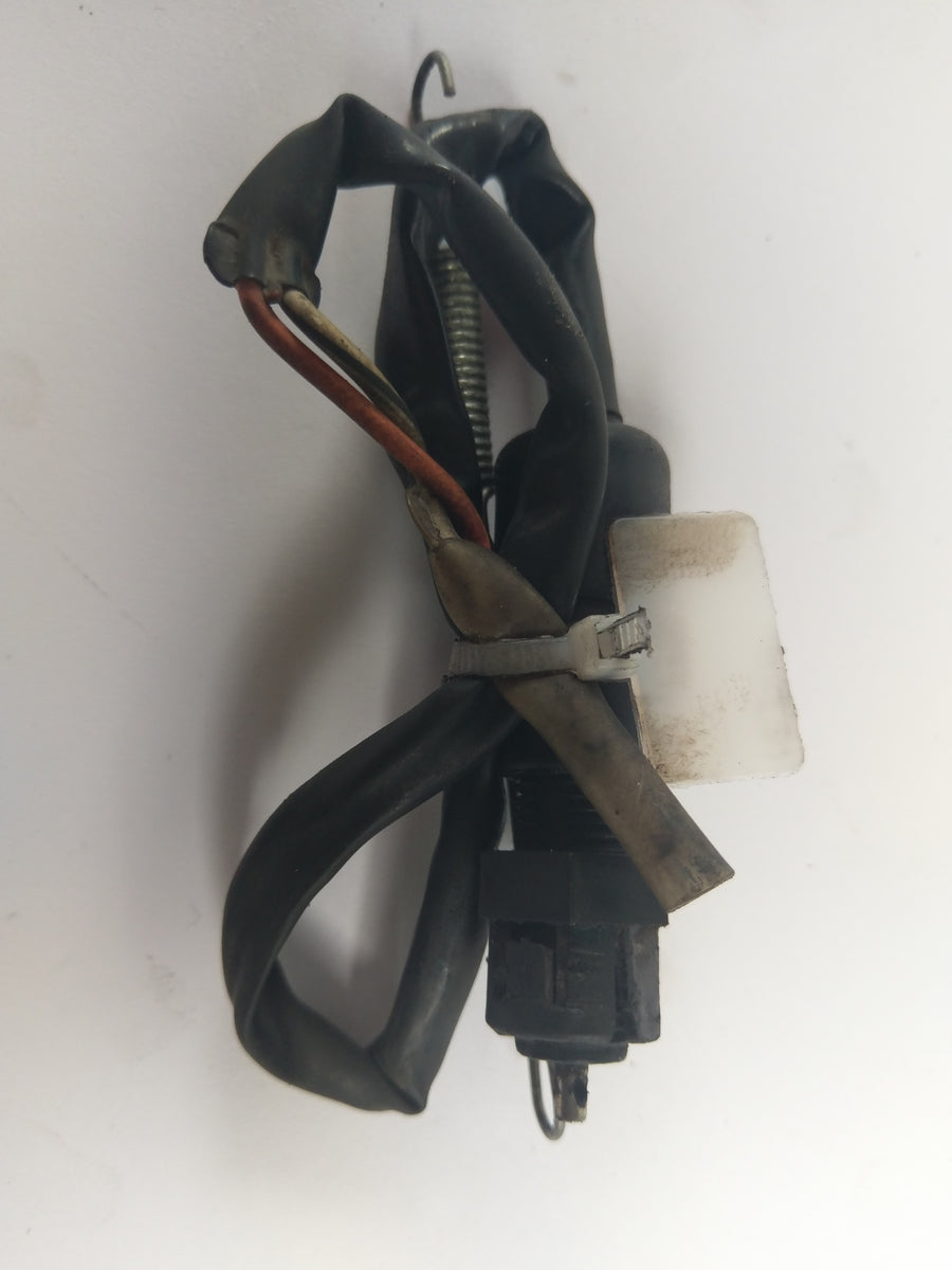 Suzuki DR 650 SP42B - Interruptor de luz de freno con resorte en la parte trasera