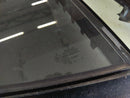 Porsche Panamera Turbo [2010] - Disco triangular de panel de ventana en la parte posterior derecha e izquierda-3
