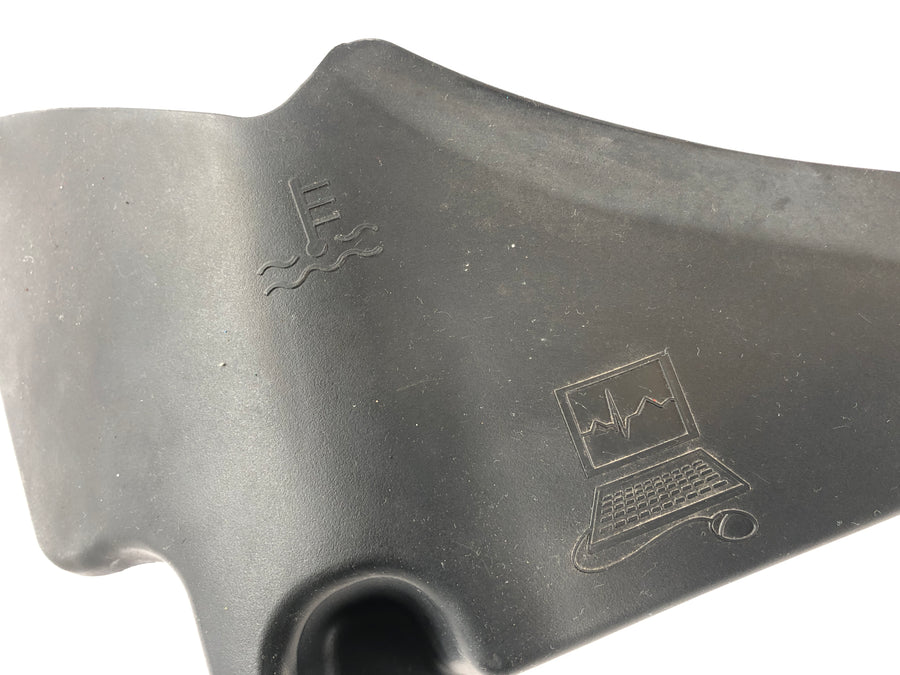 Can On The Spyder SM5 [2009] - Recipiente de revestimiento en la cubierta frontal Recipiente de refrigerante