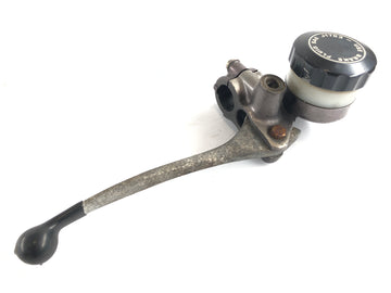 Honda CJ 360 T [1980] - Se debe revisar la bomba de freno en la bomba de freno delantera